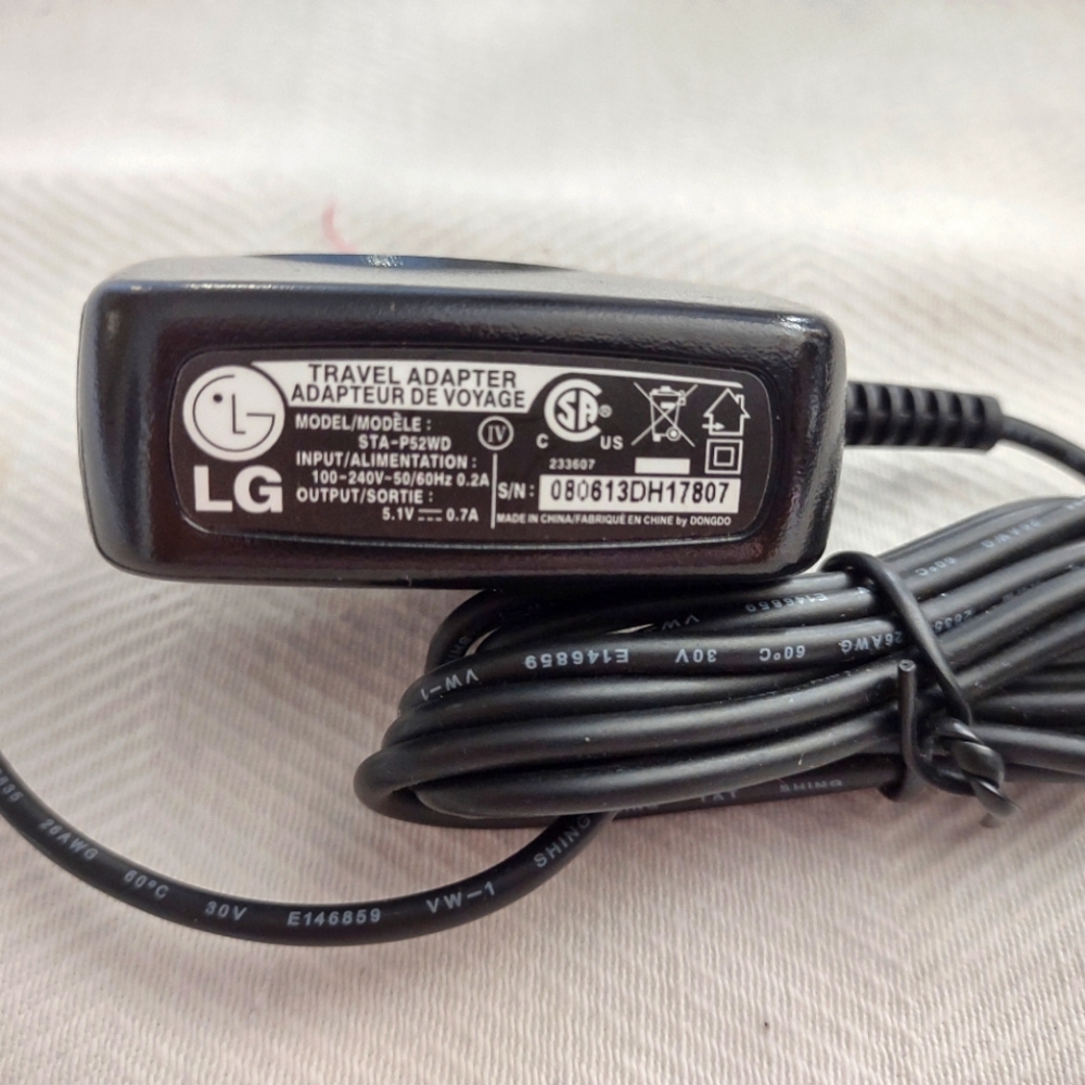 Adapter travel new LG